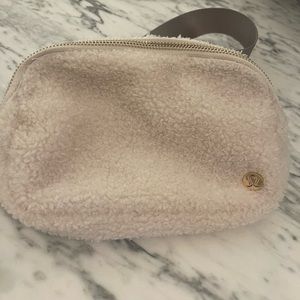 Lululemon OG Fleece Everywhere Belt Bag - Light Ivory